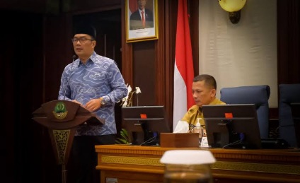 Bupati Adil dan Gubernur Jabar Bergandengan Tangan