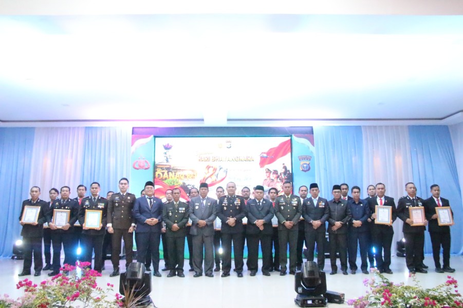 19 Personel Berprestasi Diganjar Penghargaan di Hari Bhayangkara ke-80 Polres Inhu