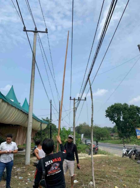 Innalillahi, 4 Orang Tewas Tersengat Listrik Saat Pindahkan Tenda Aqiqah