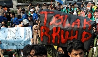 RKUHP Final: Zina Dipenjara 1 Tahun, Kumpul Kebo Ditahan 6 Bulan