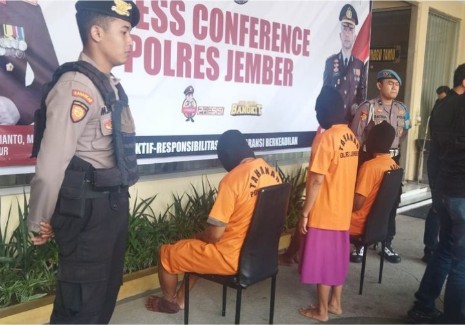 Cinta Tak Direstui, Anak Bunuh Ibu Kandung bersama Pacar