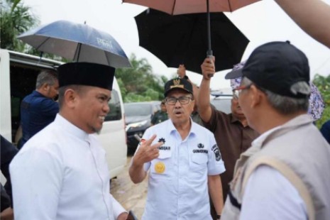 Tinjau Jalan Lintas Bono, Syamsuar Tekankan Pentingnya Dukungan Pusat untuk Infrastruktur Wisata Riau
