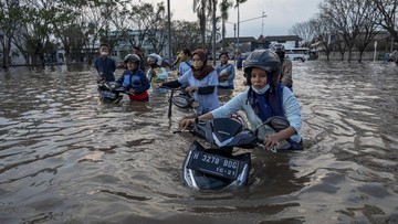 Warga Makassar Diminta Waspada Banjir Rob 20 hingga 23 Februari
