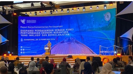 Tutup Raker Kemendag 2024, Wamendag RI Tegaskan Transformasi Ekonomi Dalam Negeri