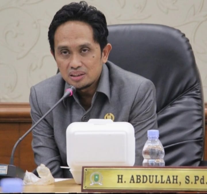 Strategi Peningkatan PAD Riau , Jalan Terjal Menuju Kemandirian Pembangunan