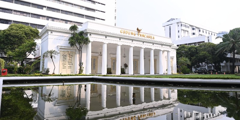 Kemlu Pulangkan Sembilan WNI Korban Online Scam dari Kamboja