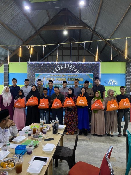KNPI Inhil Gelar Buka Puasa Bersama OKP dan Organisasi Cipayung Plus, Sekaligus Serahkan Bantuan Sembako