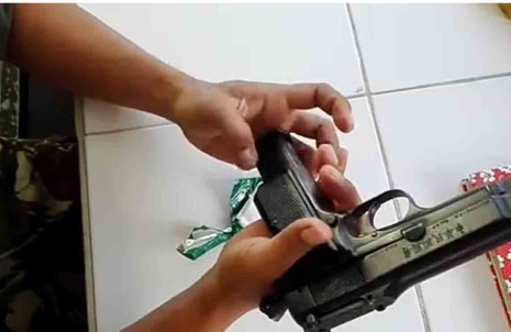 Senjata Impor Beredar di Pekanbaru, 4 Orang Diamankan Polda Riau