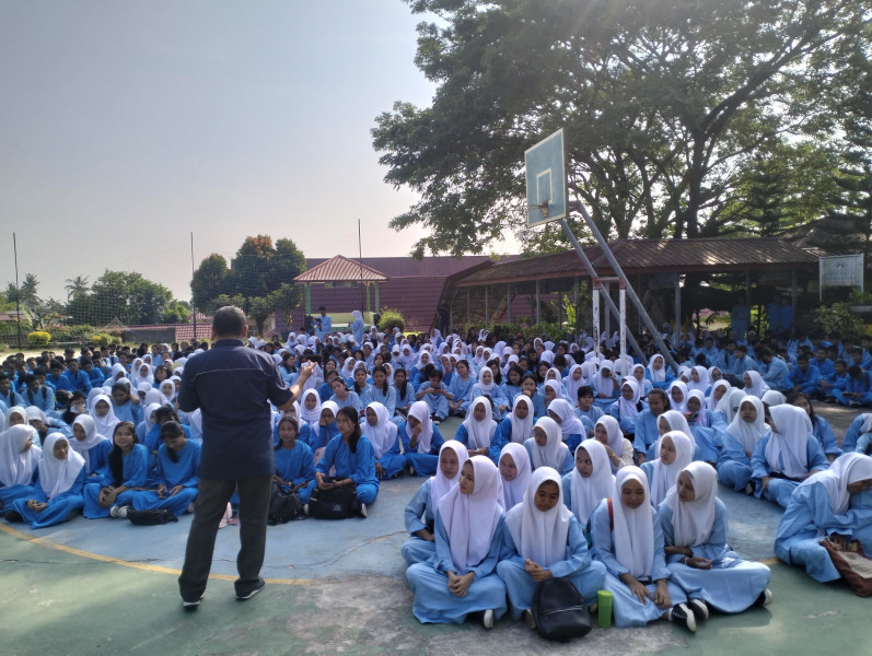 ''JMSI Riau Goes To School'' Disambut Antusias Ratusan Siswa SMAN 8 Mandau