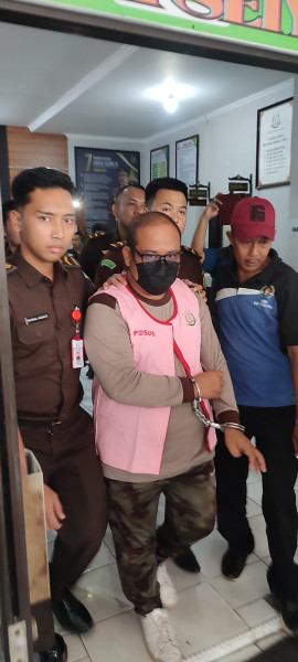 Kejari Pelalawan Resmi Tetapkan Oknum PNS Disdik Pelalawan Sebagai Tersangka