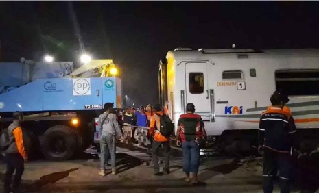 Tabrakan Kereta Brantas dengan Truk Picu Penundaan 10 Rute Kereta