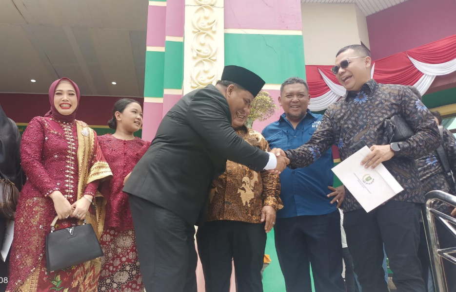 24 Wajah Lama, Duo Dodi Wajah Baru Dari 65 Anggota DPRD Riau 2024-2029