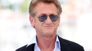 Sean Penn Mnta Presiden Ukraina Diberi Kesempatan Bicara di Piala Oscar 2022.