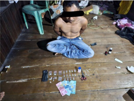 Beli Sabu Secara Online, Pengedar Narkoba Ini Menangis Ditangkap Polisi