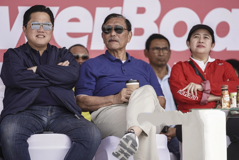 Luhut Sebut Insentif Kendaraan Listrik Akan Diumumkan Pekan Depan