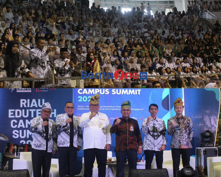 Meledak, Peserta Riau Edutech Campus Summit 2025 Penuhi Gelanggang Remaja