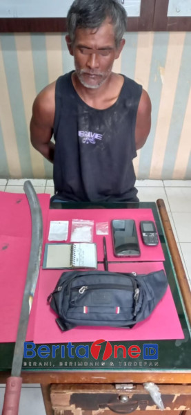 Saat Pegang Golok, Afrizal Ditangkap Polisi Setelah Jual Sabu Sabu ke Nur Rohman di Inhu
