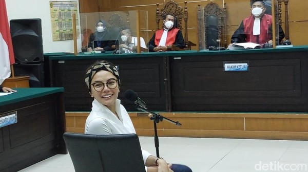 Hampir Sebulan di Penjara, Nikita Mirzani Sakit Punggung Tidur Beralas Matras