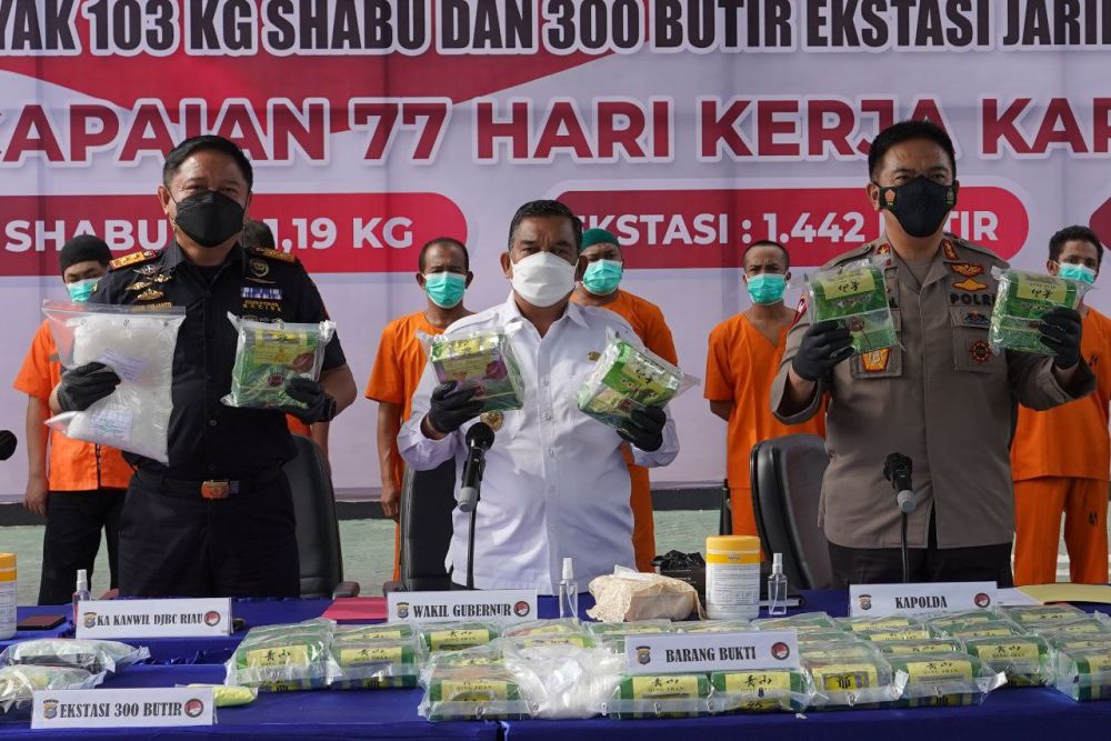 Polda Riau Ringkus 3 Tersangka Narkoba , 61 Kg Sabu Diamankan
