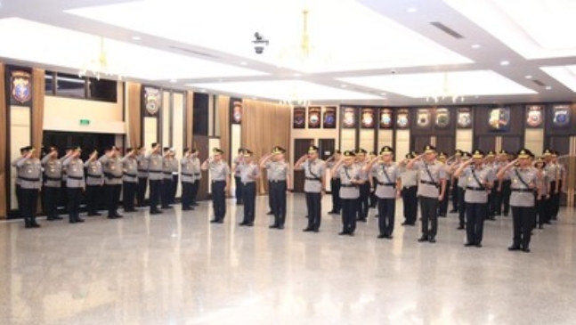 Polri Gelar Upacara Kenaikan Pangkat 26 Jenderal, Ada 2 Komjen Baru