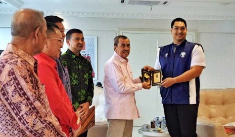 Bertemu Menpora, Gubernur Riau Syamsuar Sampaikan Kesiapan Sebagai Tuan Rumah Porwil XI Sumatera