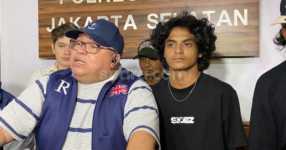 Razman Pantau Perkembangan Kasus Vadel Badjideh Vs Nikita Mirzan