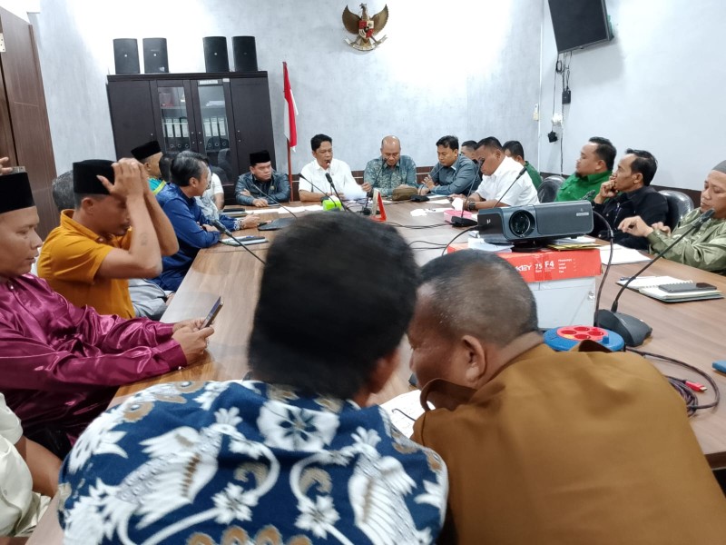 Gelar Hearing, DPRD Inhu Dengarkan Keluhan Petani di Sekip Hilir dan Sungai Raya