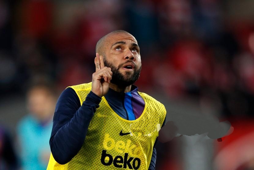 Barcelona Tawarkan Dani Alves Latihan Bersama Jelang Piala Dunia