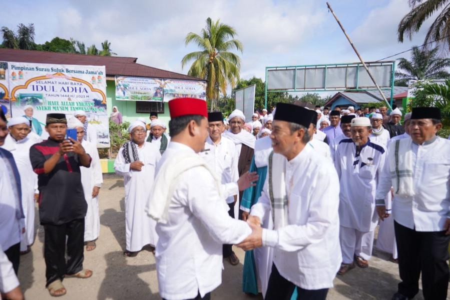 Gubernur Syamsuar Hadiri Haul Allah Yarham Syekh Ma'sum Tambusai ke-62 di Desa Sungai Kumango Rohul