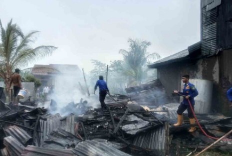 Satu Rumah di Jalan Utama Gang Teladan Bagansiapiapi Terbakar