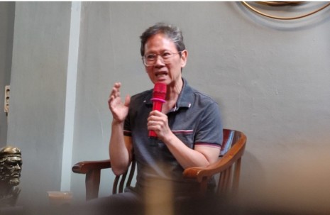 UU Cipta Kerja Gagal Selamatkan APBN, Harga BBM Naik: Pembohongan Publik?