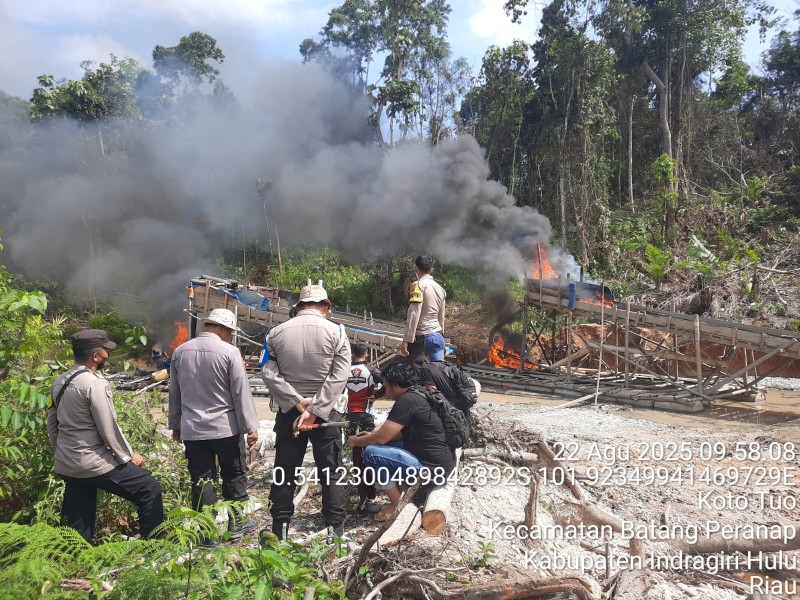 Perangi PETI, Polres Inhu Komitmen Jaga Kelestarian Sungai Indragiri