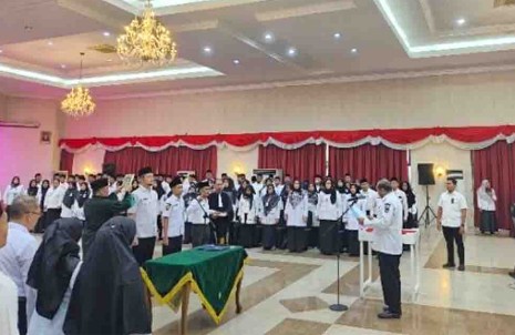 226 Kepala SMA/SMK se-Riau Dilantik