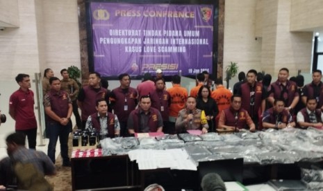 Sindikat Penipuan Berkedok Cinta Dibongkar Polisi, Raup Untung Rp50 M Per Bulan