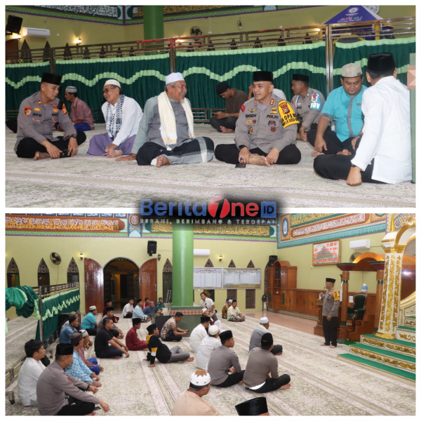 Isya Berjamaah di Masjid Raya Rengat, Kapolres Inhu Sampaikan Pesan Pemilu Damai
