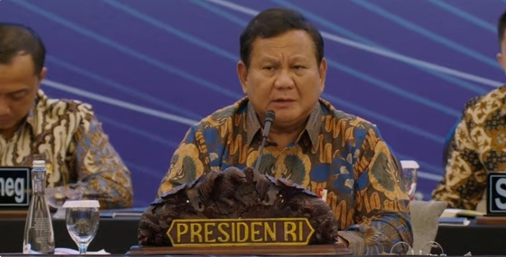 Prabowo Tegaskan Peraturan Teknis Kementerian Harus Seizin Presiden