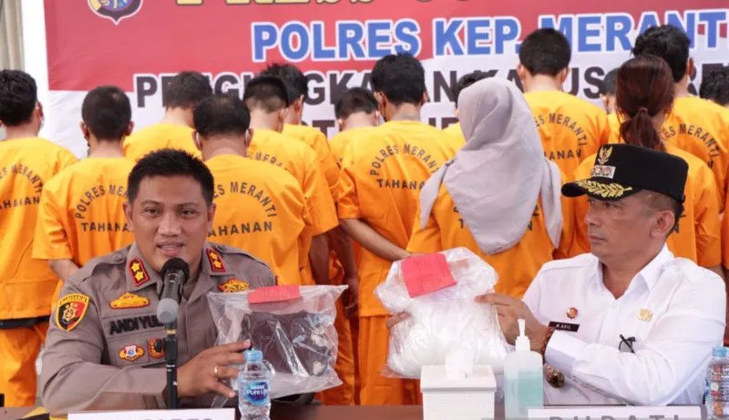 Diupah Rp70 juta, Kurir Sabu 1,5 kg Asal Karimun ditangkap di Selatpanjang