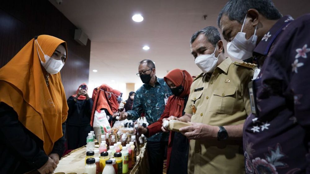 Gubernur Syamsuar: Pemerintah Daerah Komitmen Bantu UMKM di Provinsi Riau
