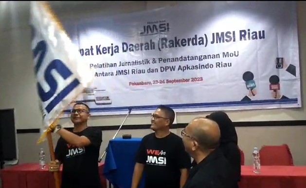 Dilantik Ketua JMSI Riau, Hotli Maruli Sirait Pimpin JMSI Inhu