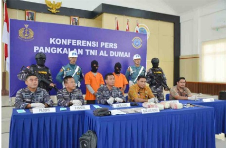 Tim Gabungan F1QR Lanal Dumai Gagalkan Penyelundupan 5 Kg Sabu di Perairan Teluk Lecah
