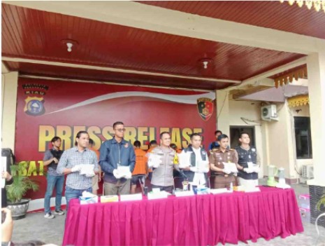 Polresta Pekanbaru Musnahkan Ribuan Butir Ekstasi dan Hampir 5 Kilogram Sabu