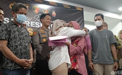 Dua Bayi Tertukar di Bogor Dikembalikan ke Orang Tua Kandung Sebulan Lagi