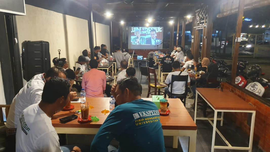 Pembicara Nobar Progresif Riau: Ganjar Seorang Sipil yang Paham Pertahanan