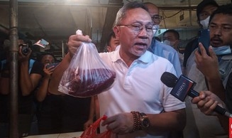 Zulhas: Saya Nggak Senang Kalau Harga Daging Ayam Turun
