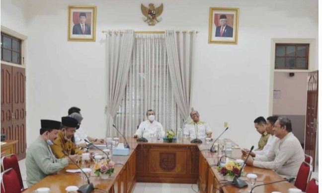 Jelang HUT Nasional Serikat Perusahaan Pers ke-76, Gubri Bertemu Pengurus SPS Riau