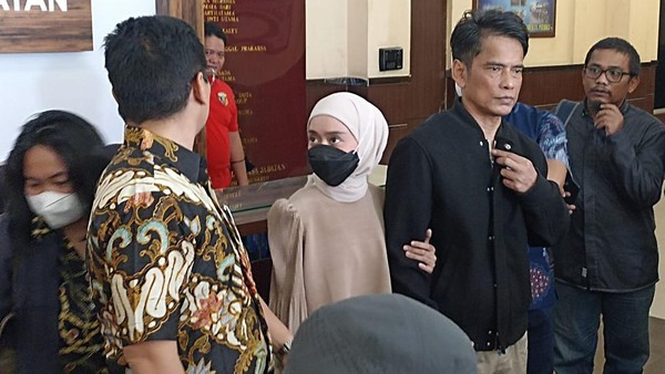 Anak Jadi Alasan Lesti Kejora Cabut Laporan KDRT Terhadap Rizky Billar