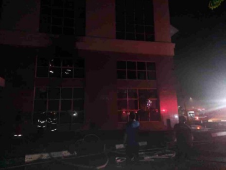 Lantai 2 Kantor BPKAD Pekanbaru Terbakar