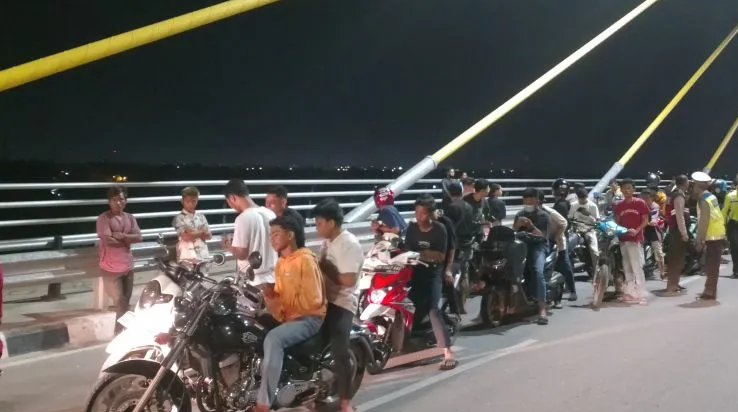 Ratusan Pengendara Motor Terjaring Razia di Jembatan Siak IV
