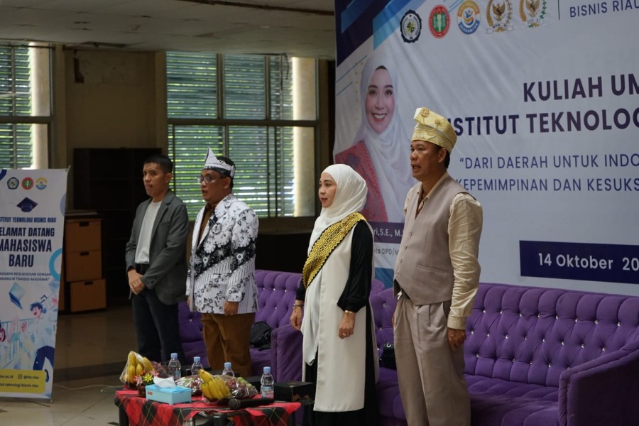 Sewitri Beri Inspirasi Kepemimpinan dan Beasiswa bagi Mahasiswa ITB Riau, Dari Daerah untuk Indonesia