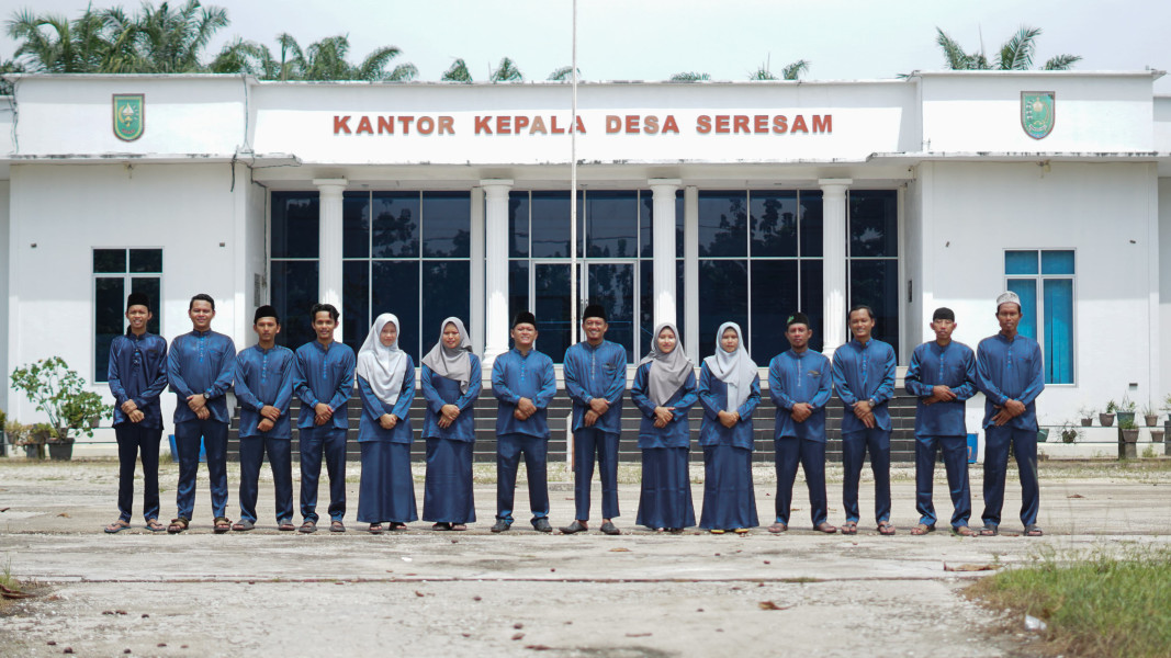 Pendidikan dan Ekonomi: Kunci Kemajuan Desa Seresam Menuju Mandiri dan Sejahtera